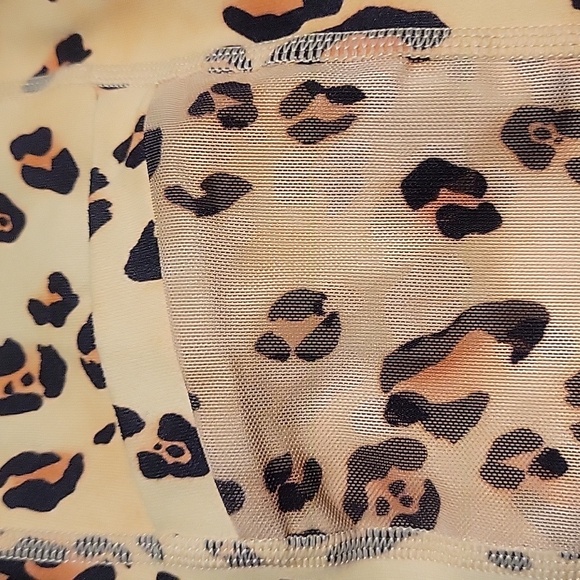 Fabletics Cream and Black Animal Print Leggings - Picture 3 of 4